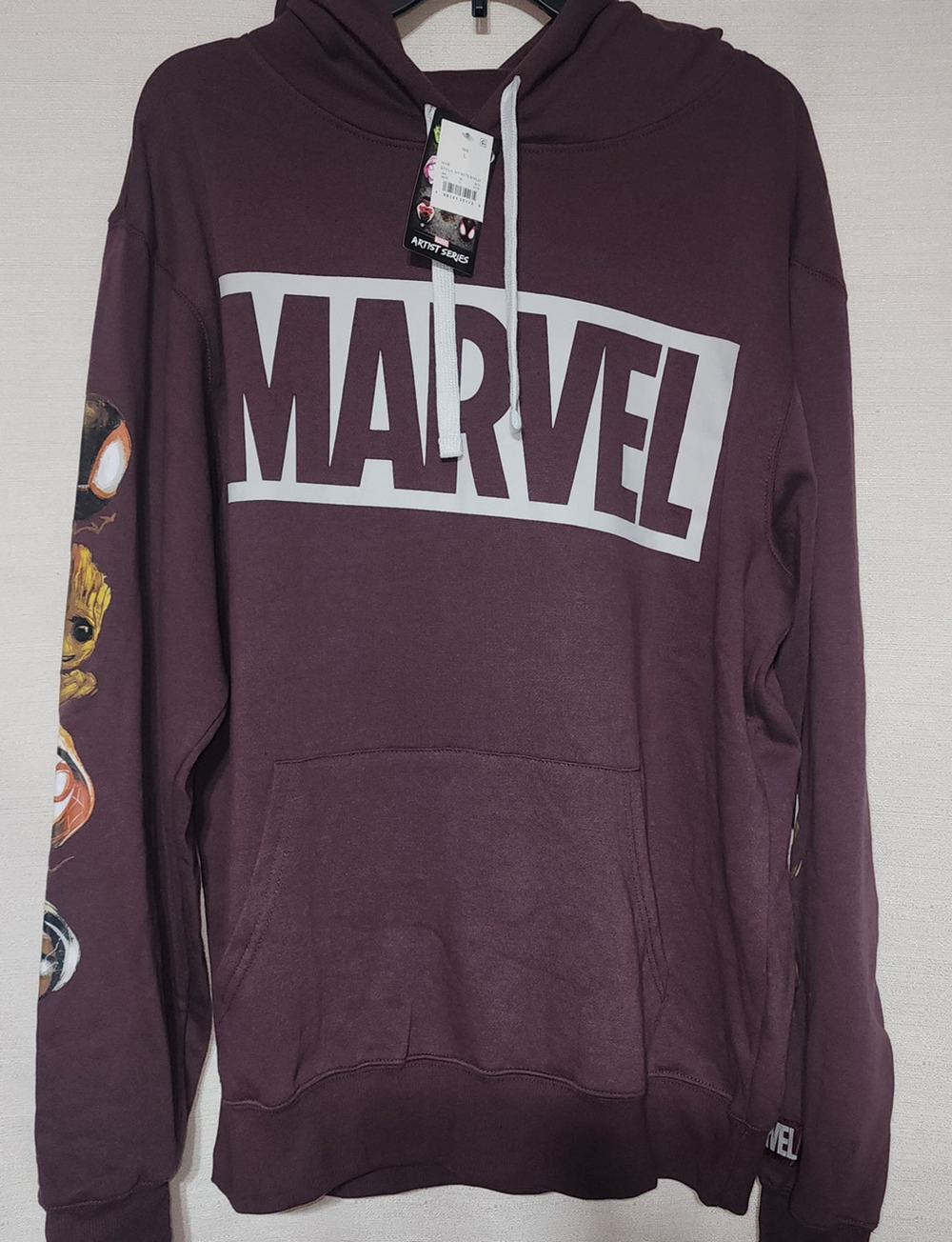 Marvel artist series hoodie men's Large